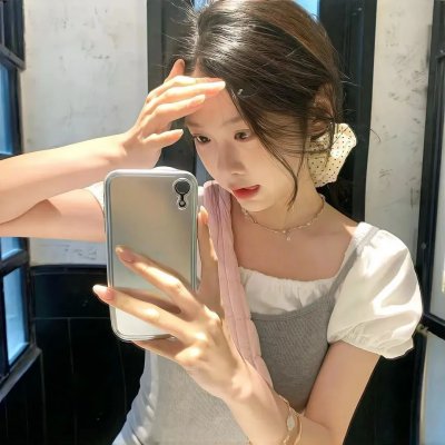 穿着鞋子的贝壳马塞尔